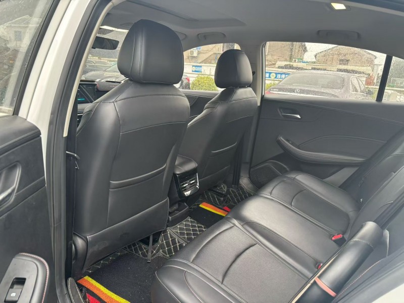 宁波23年荣威i56