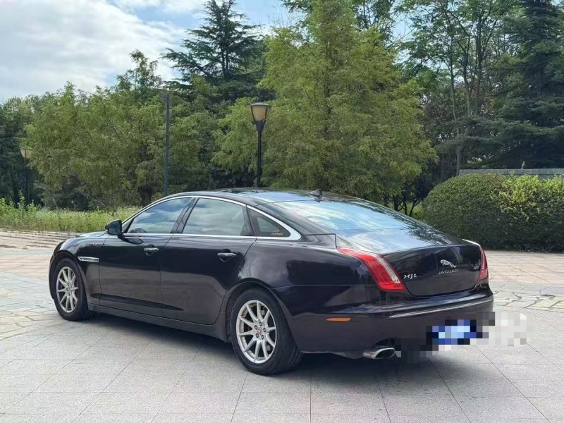 青岛16年捷豹XJ8