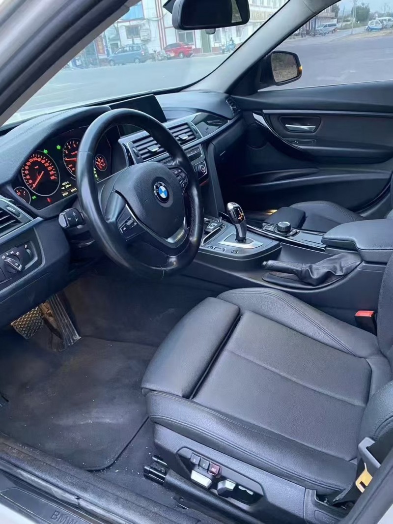 济宁18年宝马3系4