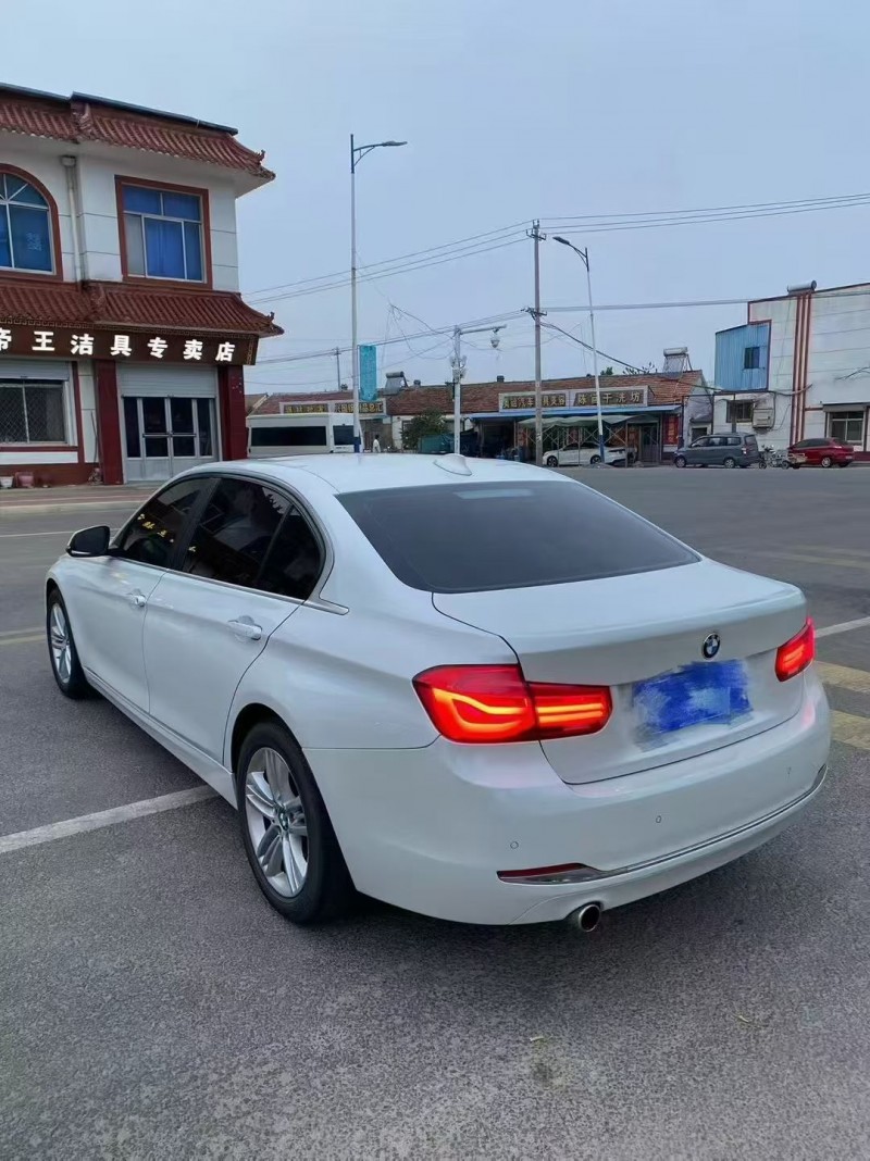 济宁18年宝马3系7