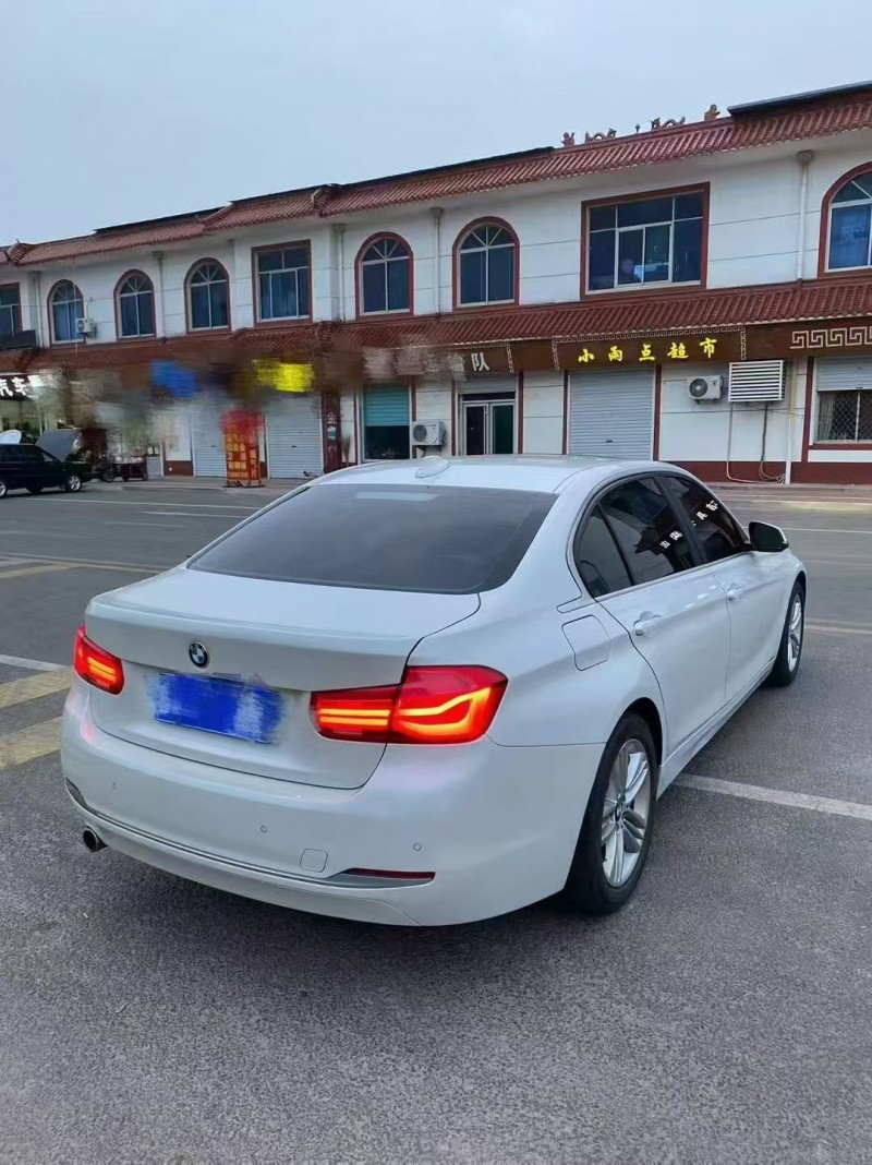 济宁18年宝马3系8