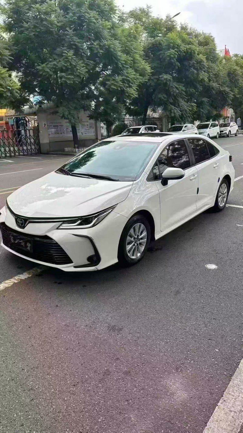 青岛22年丰田卡罗拉3