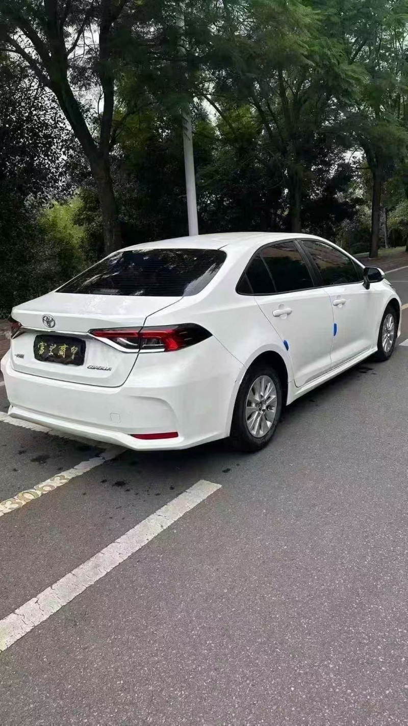青岛22年丰田卡罗拉4