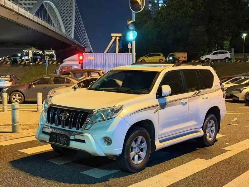 深圳14年丰田普拉多2