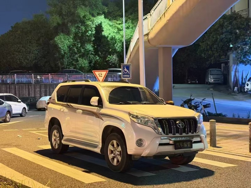 深圳14年丰田普拉多3