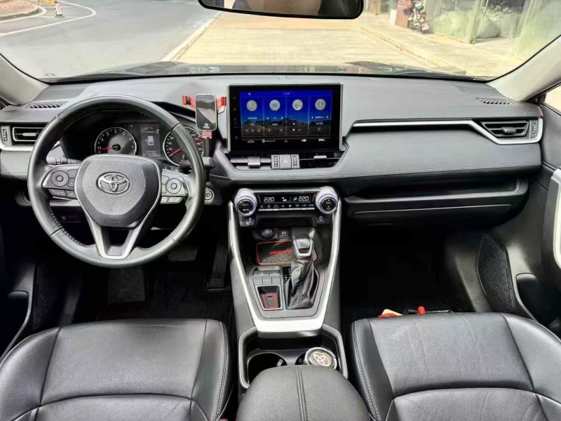 东莞22年丰田威兰达5