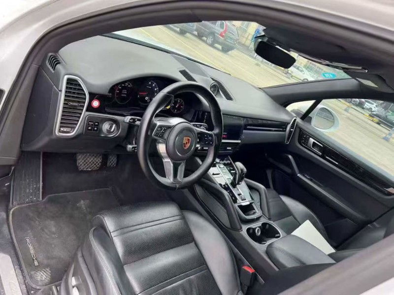 杭州19年保时捷卡宴7