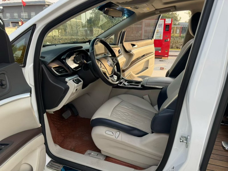 徐州22年别克GL84