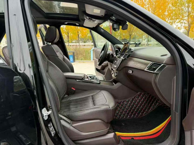 徐州17年奔驰GLE5