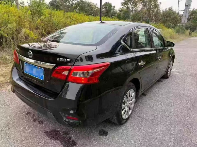 十堰24年日产轩逸8