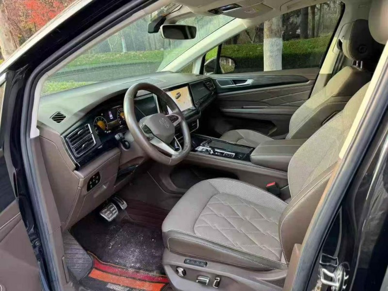 青岛22年大众威然4