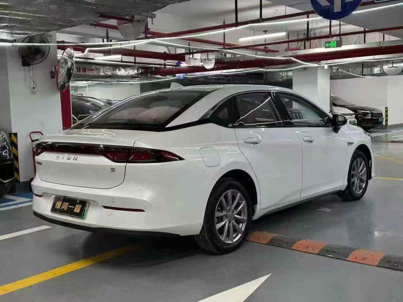 深圳23年传祺埃安S8