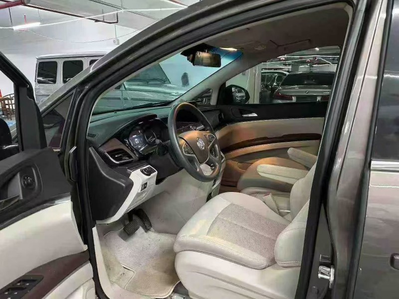 深圳23年别克GL84