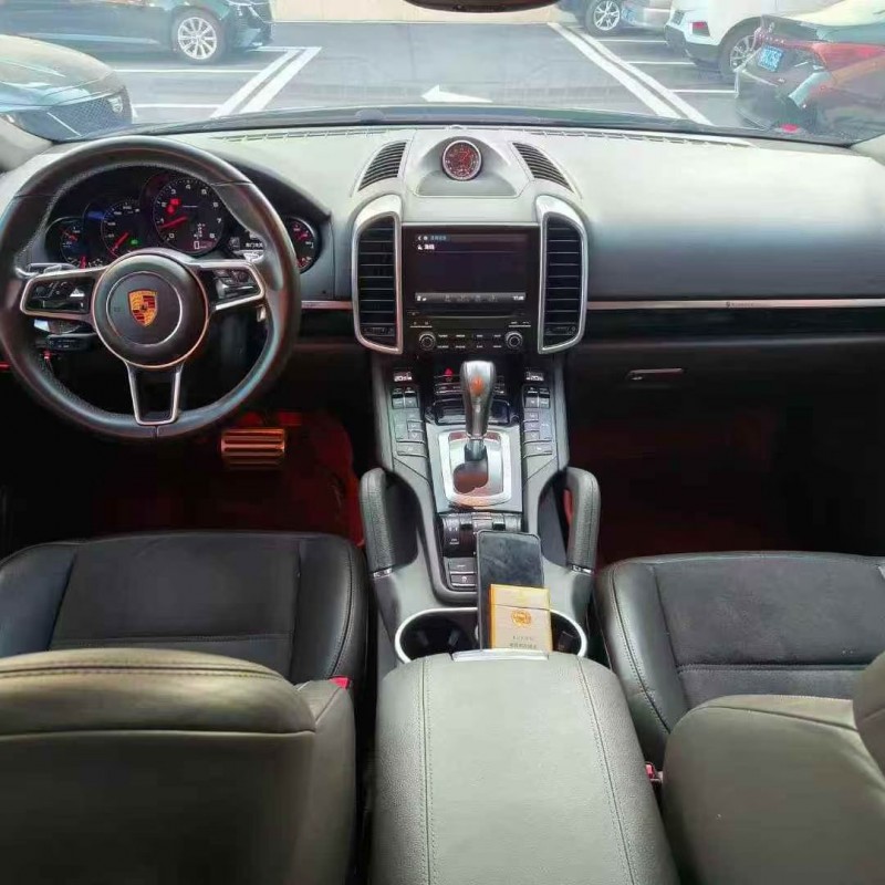 秦皇岛18年保时捷卡宴5