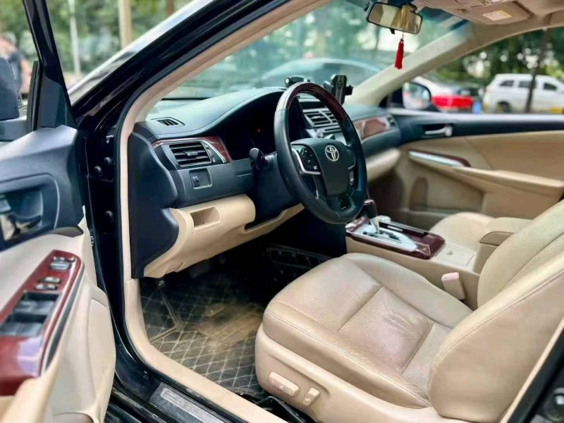 东莞13年丰田凯美瑞4