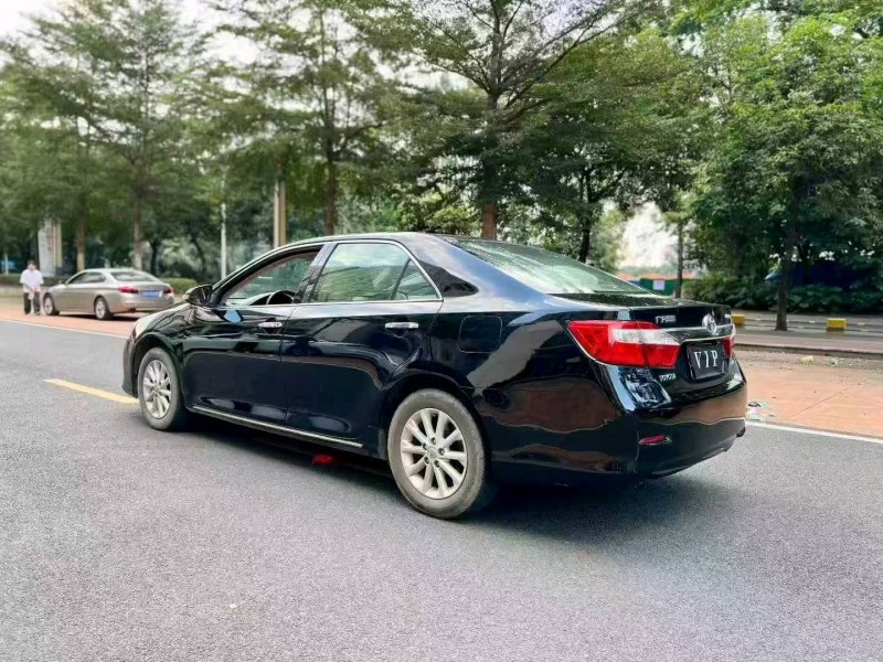 东莞13年丰田凯美瑞8