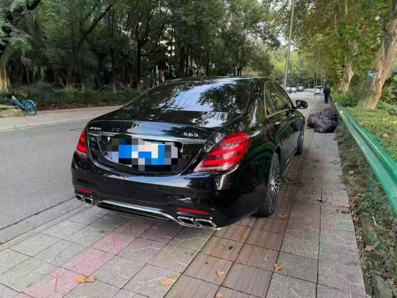 九江19年奔驰迈巴赫S级8