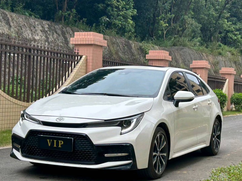 广州22年丰田雷凌3