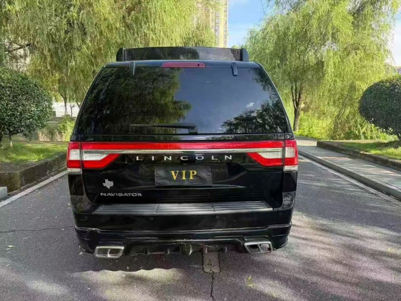 萍乡18年林肯领航员9