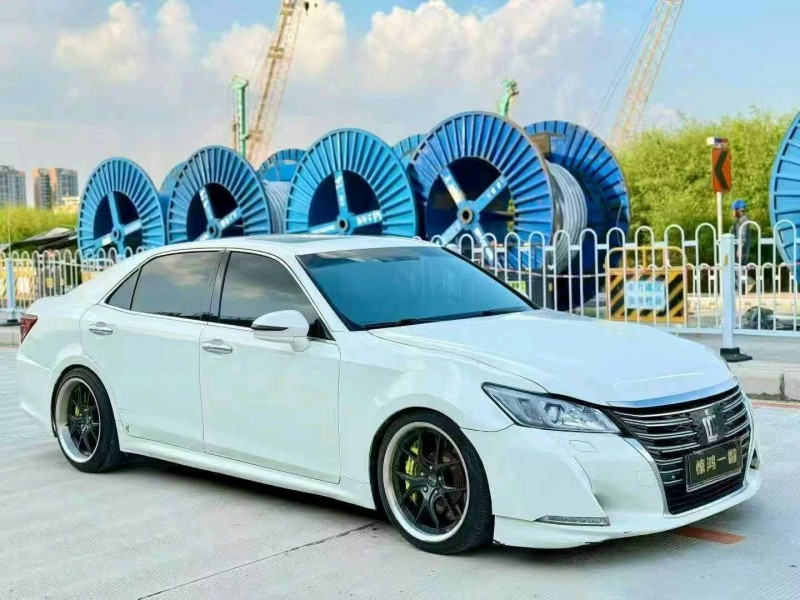 广州15年丰田皇冠3