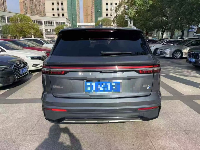 无锡22年吉利星越9