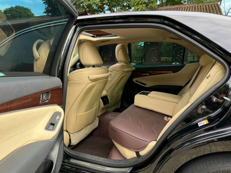 南宁15年丰田皇冠9