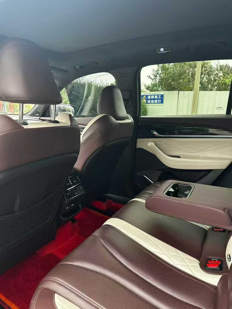 东营22年吉利星越5