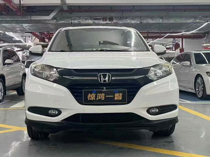 深圳17年本田缤智1