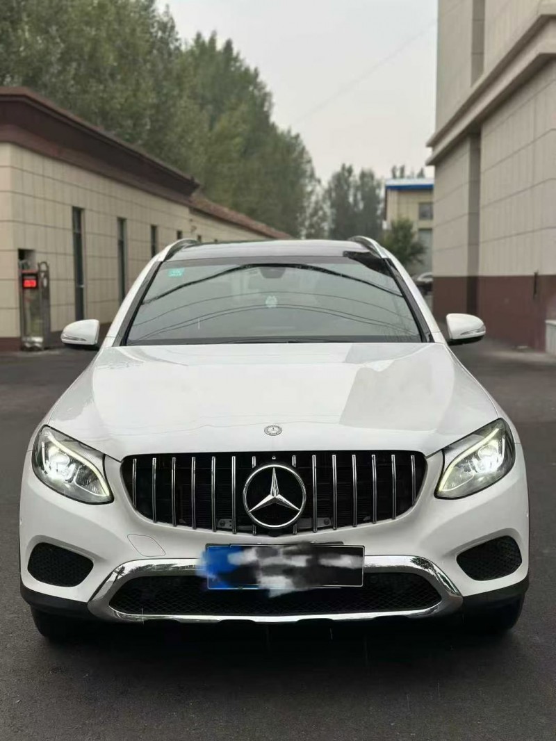 东营17年奔驰GLC1