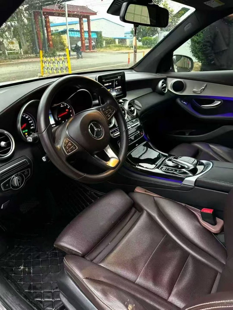 东营17年奔驰GLC6