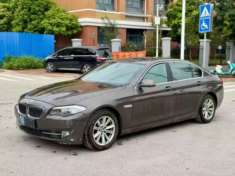 梧州12年宝马5系2