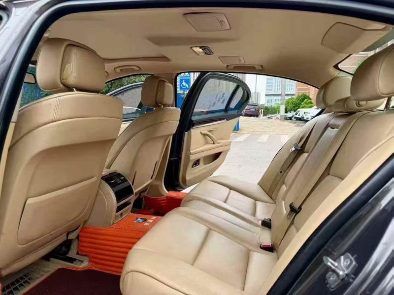 梧州12年宝马5系5