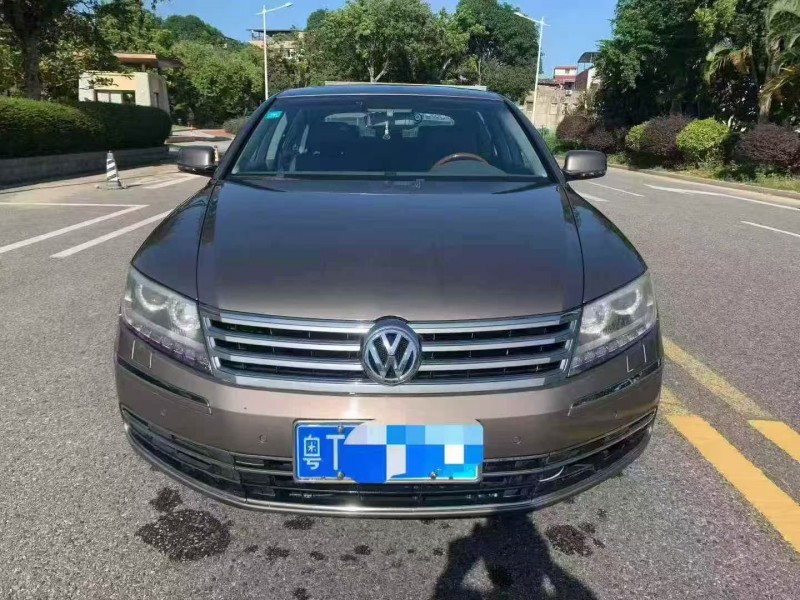 汕头16年大众辉腾1