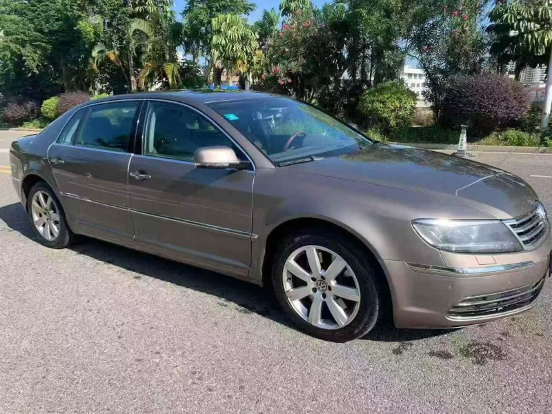 汕头16年大众辉腾2