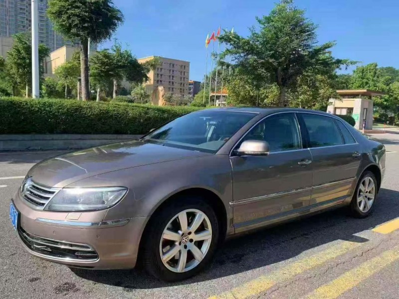 汕头16年大众辉腾3