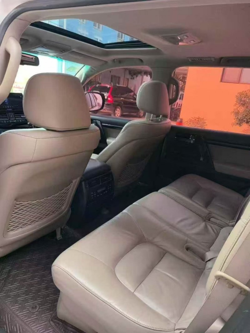 枣庄11年丰田兰德酷路泽5