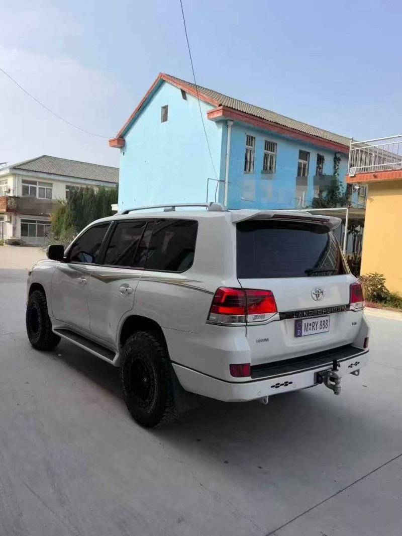 枣庄11年丰田兰德酷路泽8