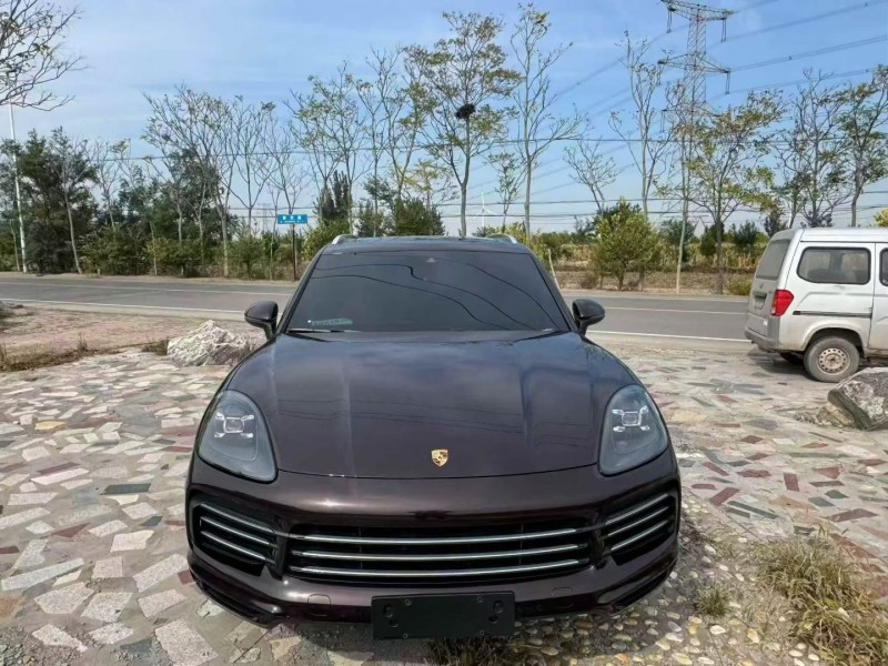 邯郸18年保时捷卡宴1