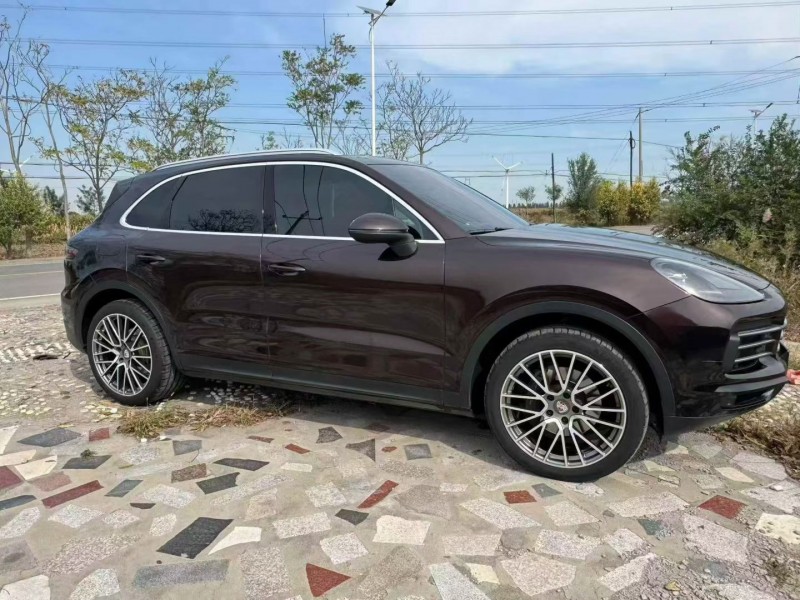 邯郸18年保时捷卡宴2