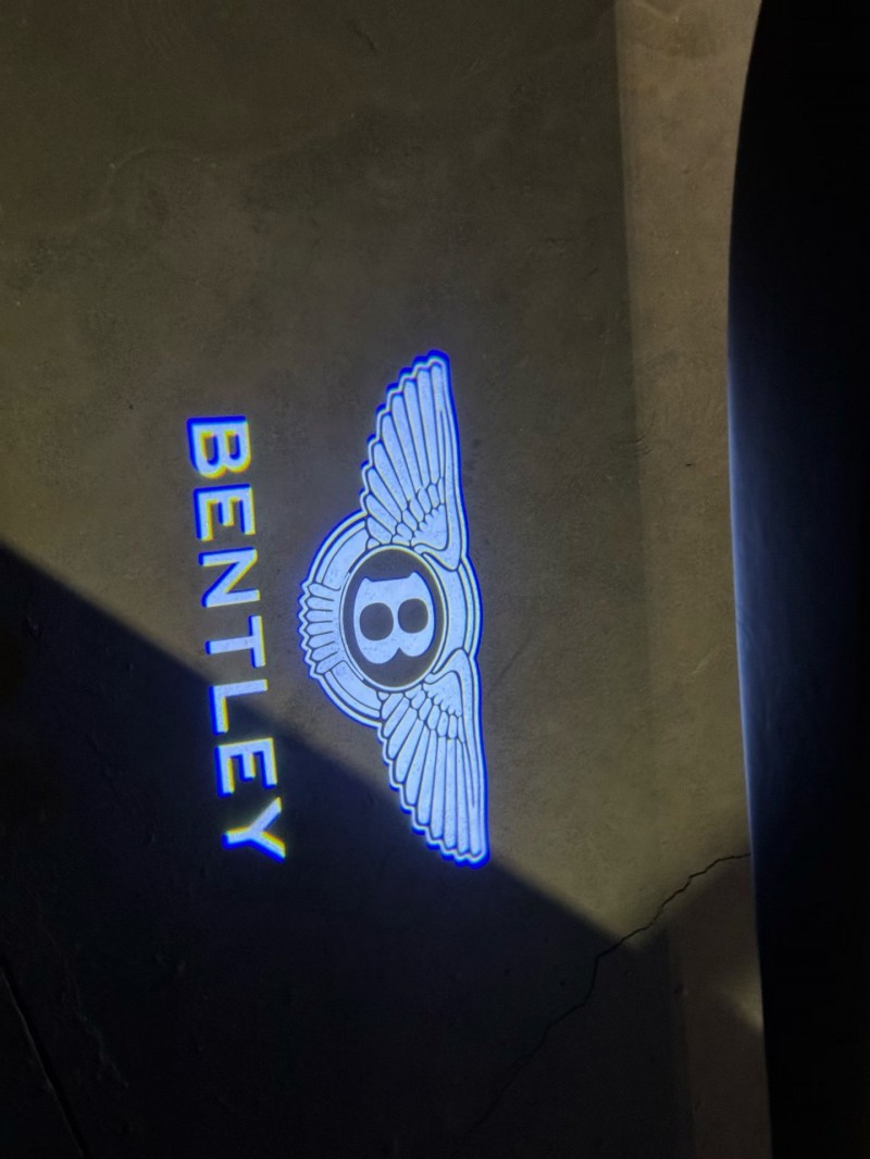 徐州16年宾利飞驰5