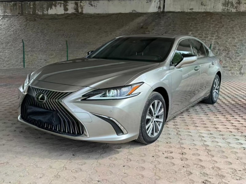 松原21年雷克萨斯ES3