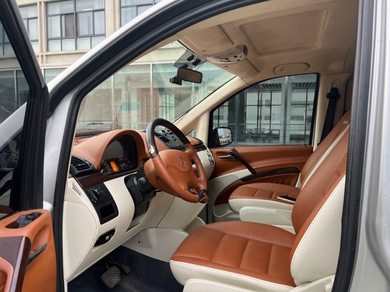 盐城14年奔驰威霆4