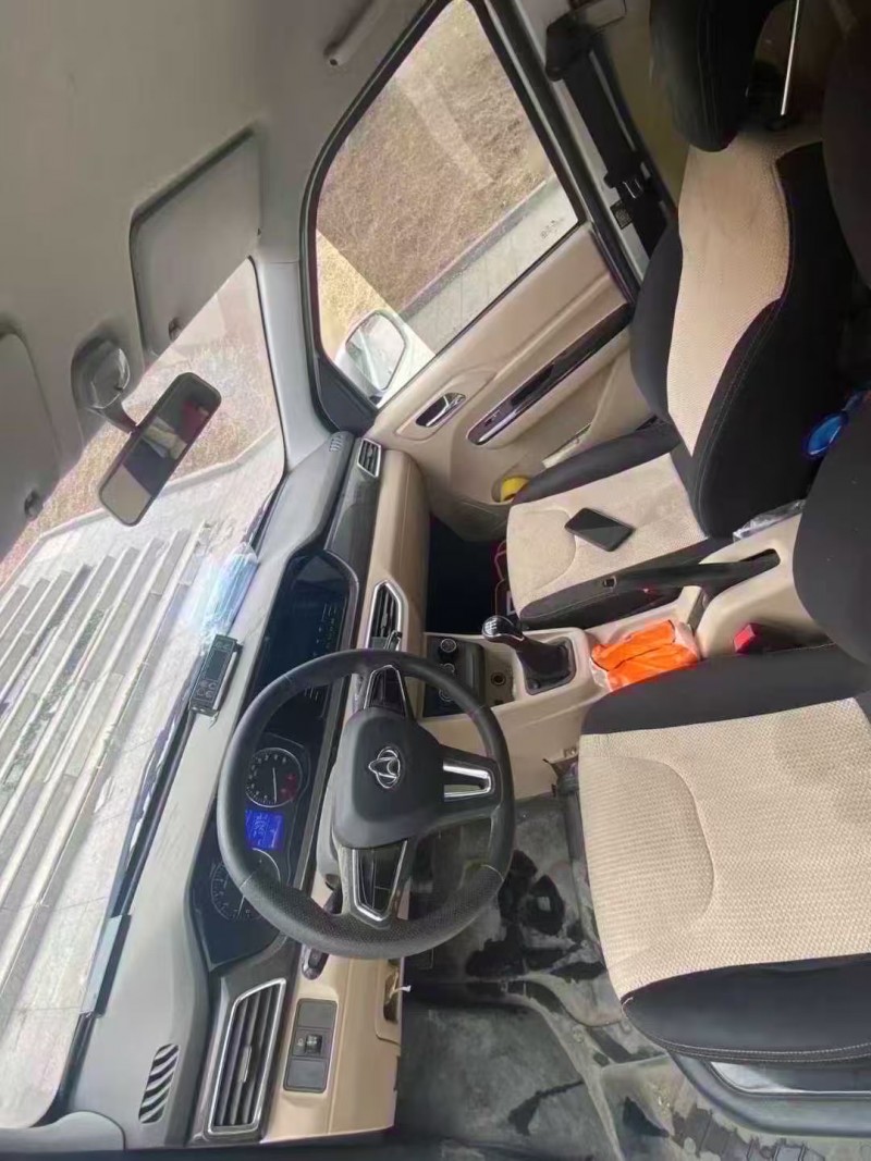 青岛22年长安汽车跨越5