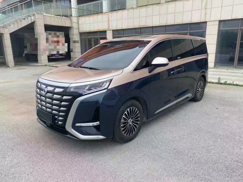 青岛23年腾势D93