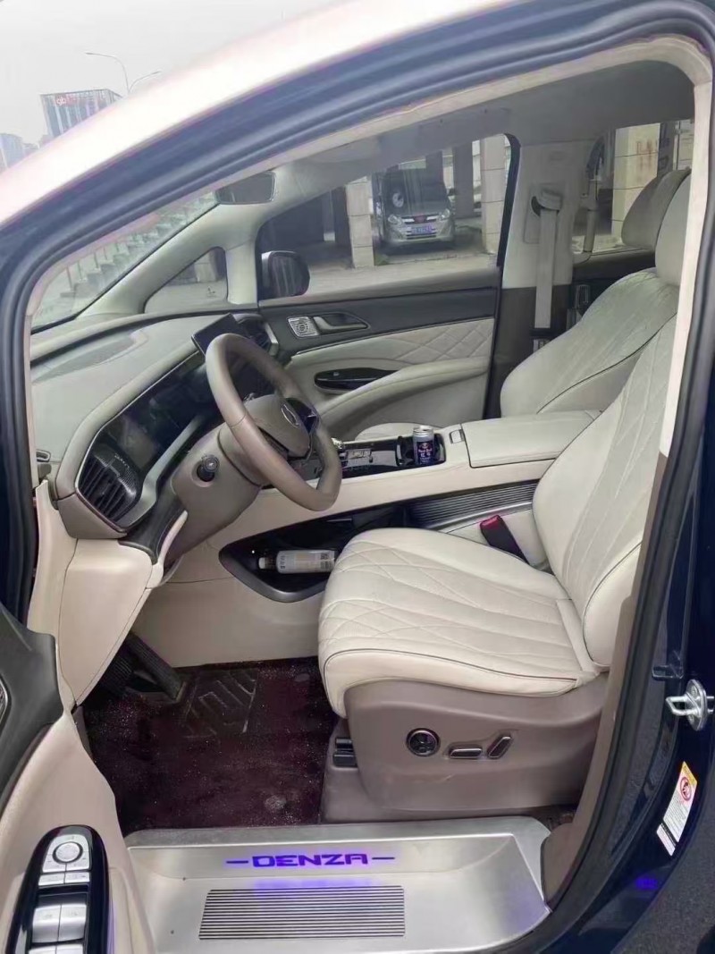 青岛23年腾势D94