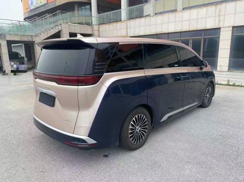 青岛23年腾势D97