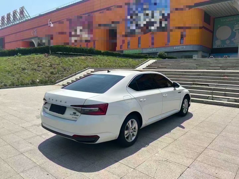 青岛22年斯柯达速派8