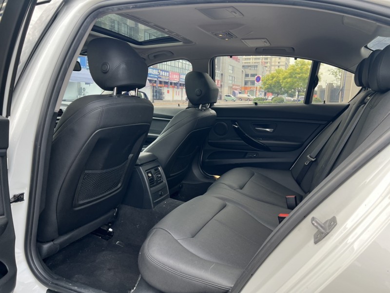 盐城18年宝马3系5