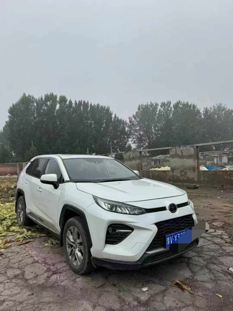 鹤壁22年丰田威兰达2