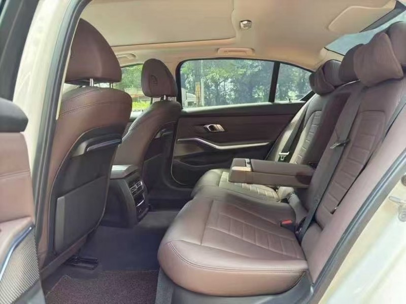 广州20年宝马3系6